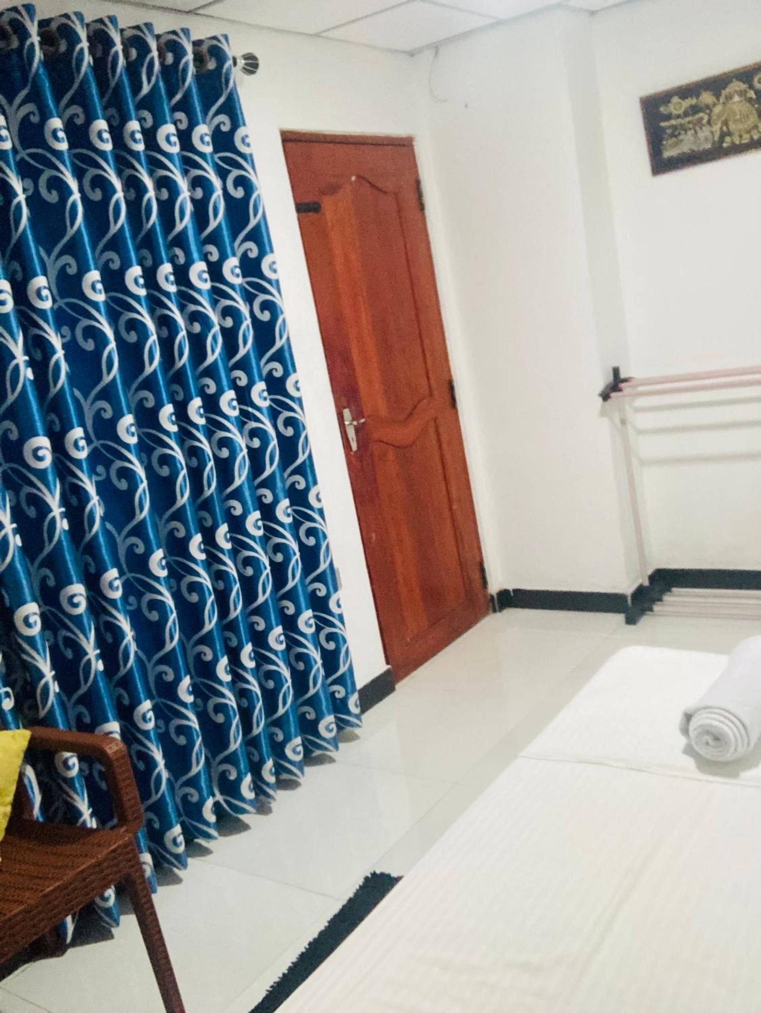 Malee Homestay Polonnaruwa Exterior photo