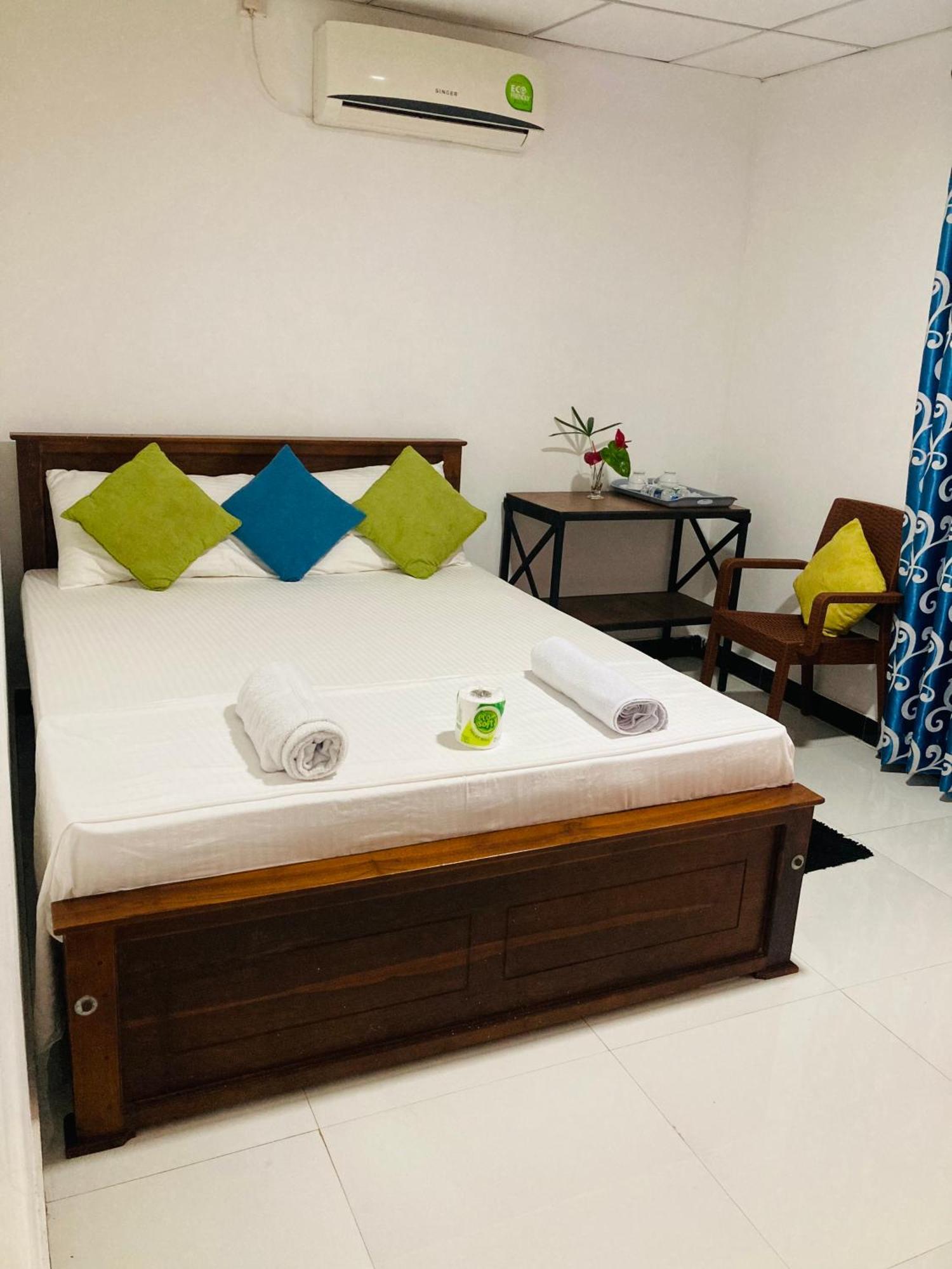 Malee Homestay Polonnaruwa Exterior photo